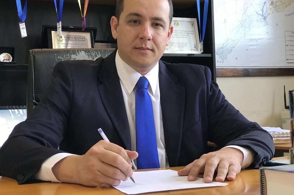 Prefeito Rodrigo Viana fala em entrevista do que já foi feito e próximas ações