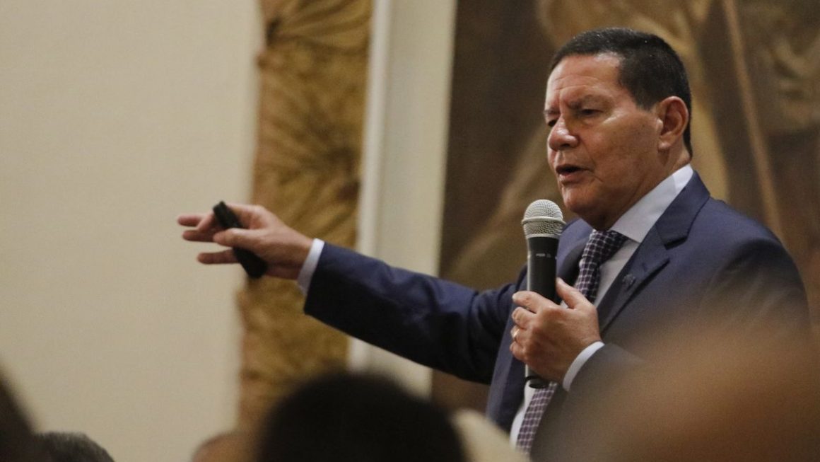 Mourão: “O Brasil não está neutro. O Brasil deixou muito claro que ele respeita a soberania da Ucrânia”