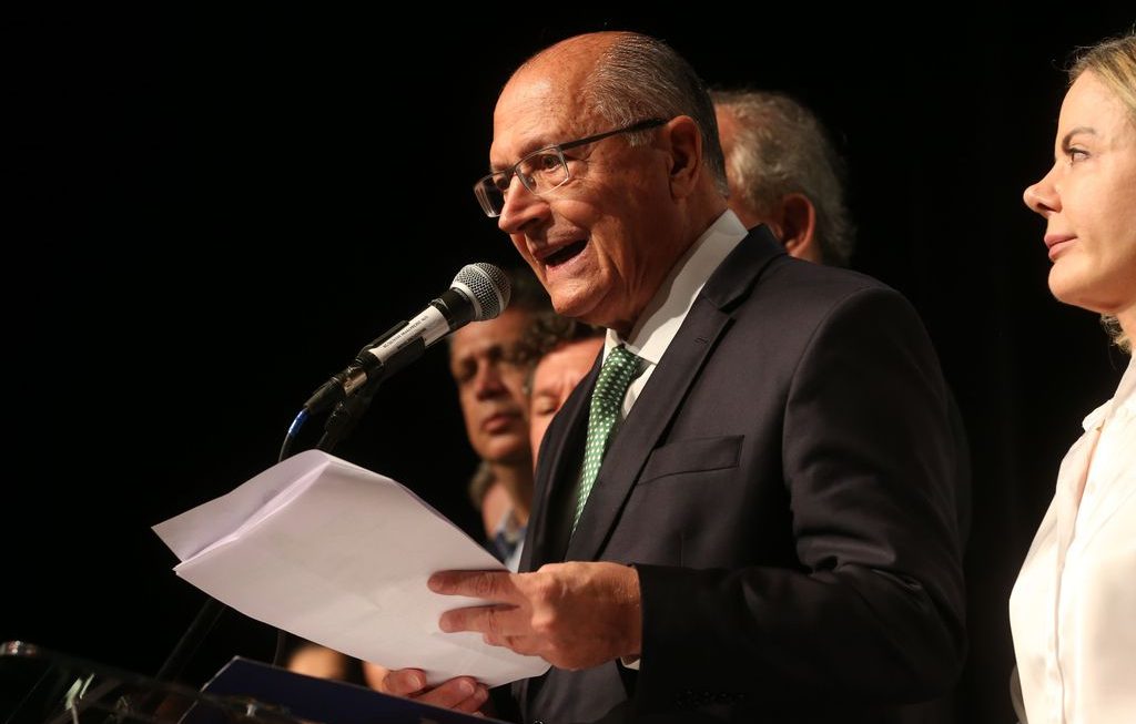 Prefeitos propõem a Alckmin criação de comitê permanente com Estados e municípios