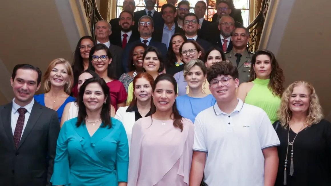 Raquel Lyra divulga secretários