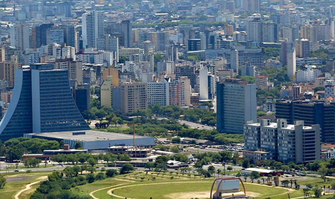 Porto Alegre representa os grandes e médios municípios na regulamentação da reforma tributária