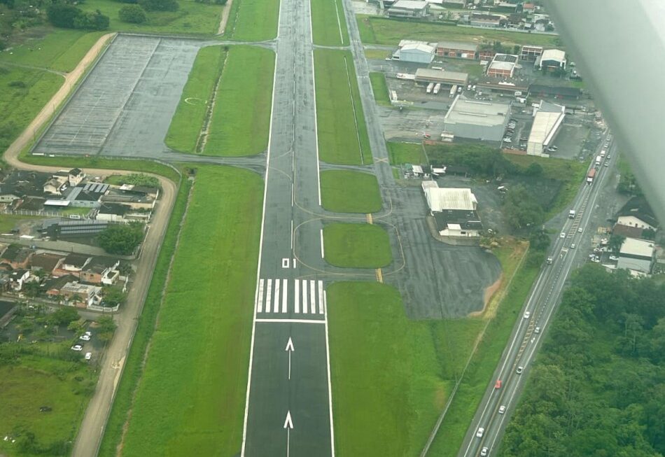 Prefeitura de Blumenau prepara finalização do edital de licitação para a terceirização do Aeroporto Regional