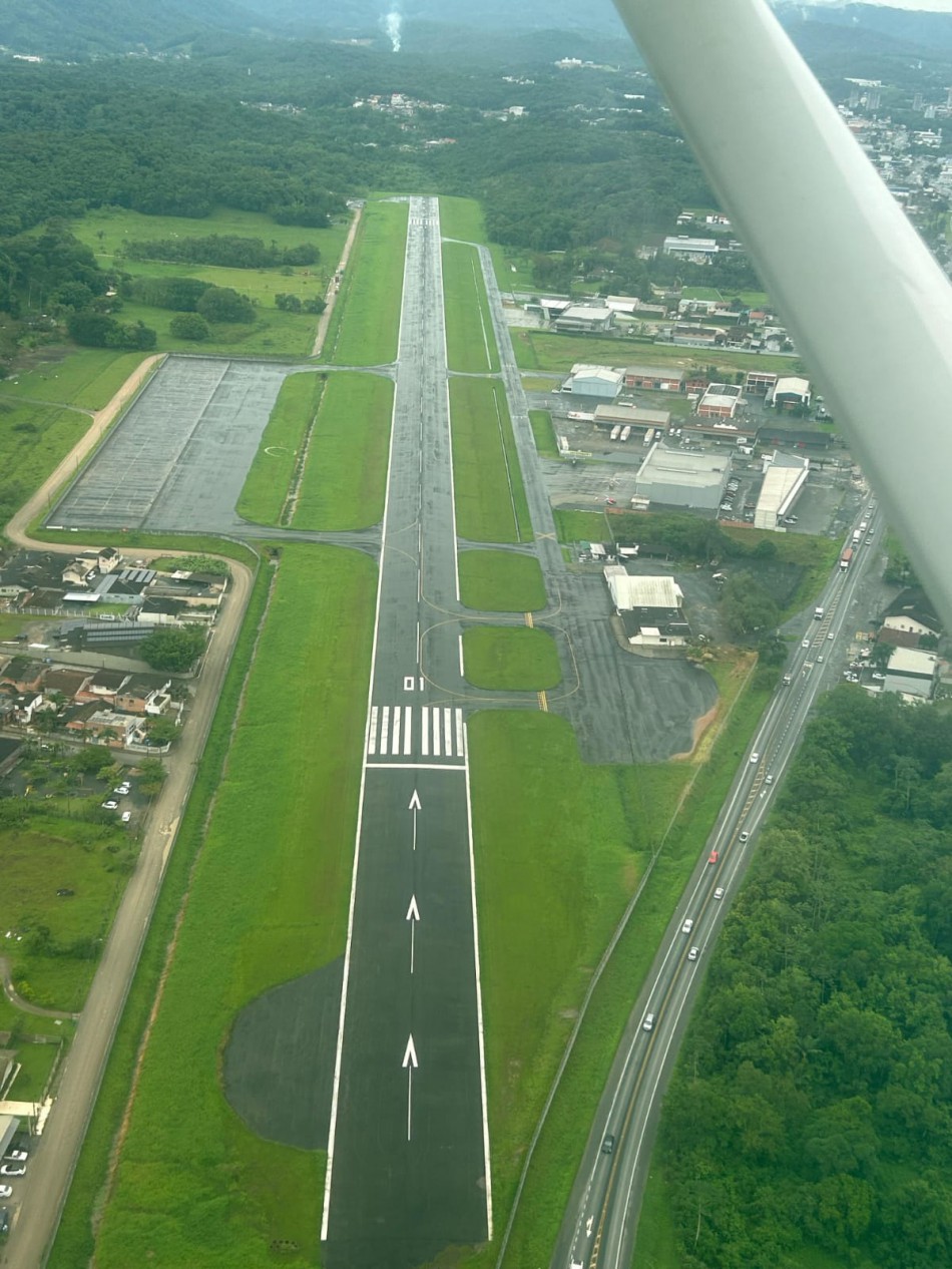 Prefeitura de Blumenau prepara finalização do edital de licitação para a terceirização do Aeroporto Regional