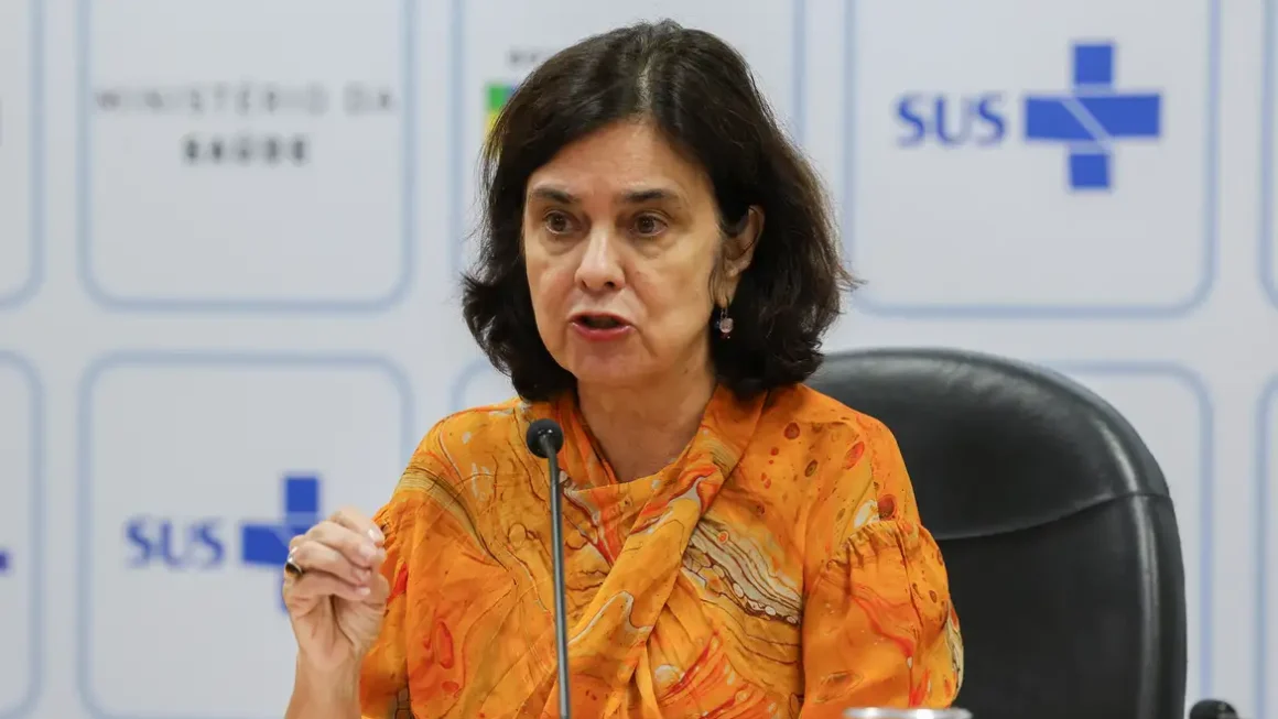 Brasil passa a adotar esquema de dose única contra o HPV