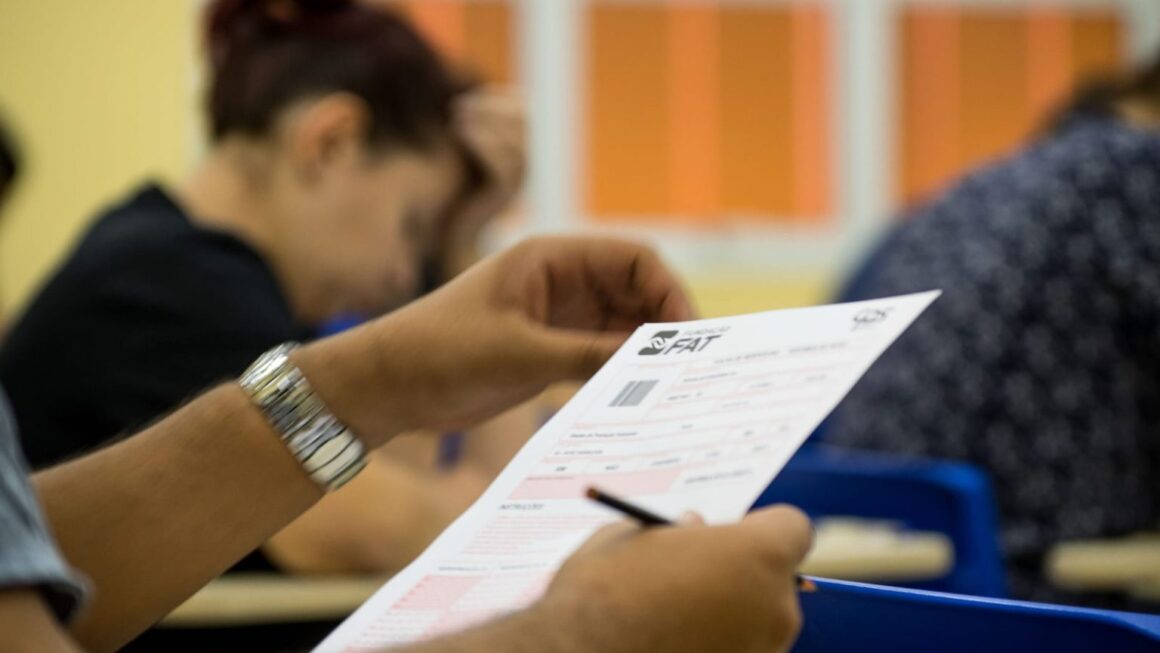 Saiba como pedir a isenção e a redução da taxa de inscrição do Vestibular das Fatecs