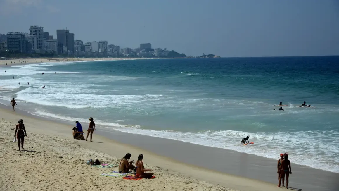 Discussão da PEC retomada pelo Senado pode privatizar praias