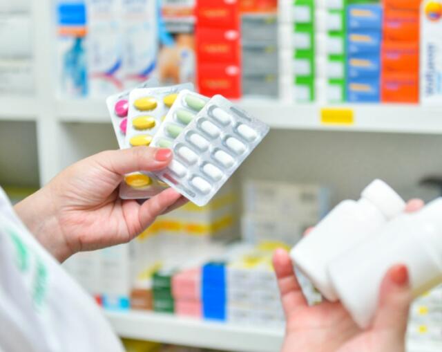 Rio Bom deve eliminar licitação para comprar medicamentos no modelo “outsourcing”