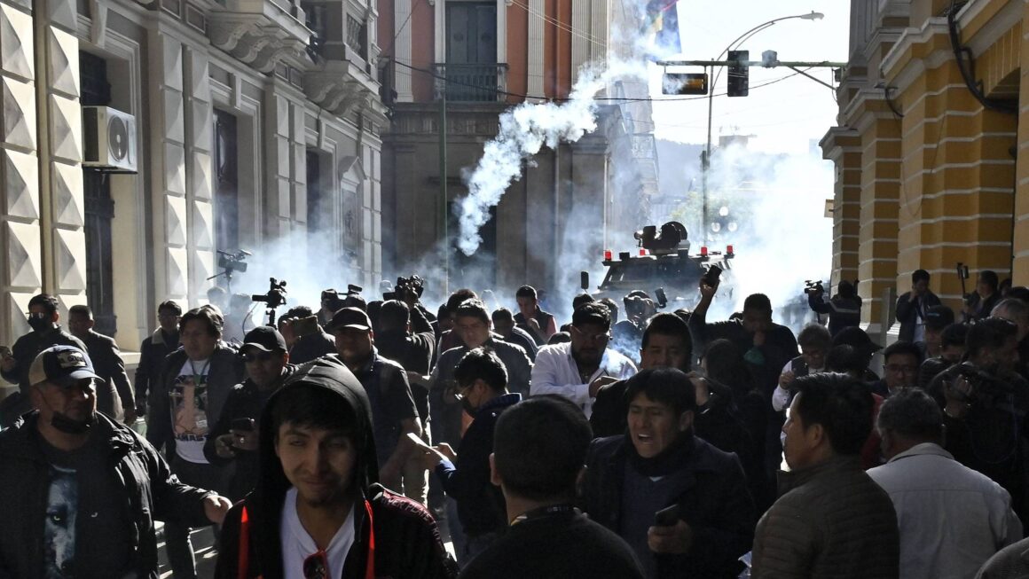 Veja os acontecimentos no Congresso do Brasil e repercurssão do governo depois de tentativa de golpe de estado na Bolívia