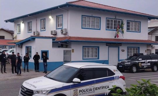 SC: Polícia Civil inicia operação para apurar fraudes em licitações públicas