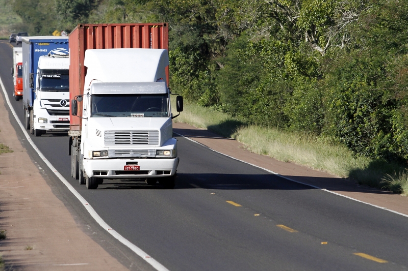 Setor de transporte pesquisa busca atrair investimentos estrangeiros