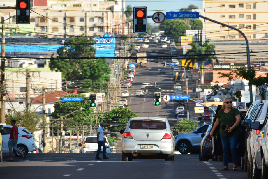 Licitação milionária de semáforos é reaberta pela capital