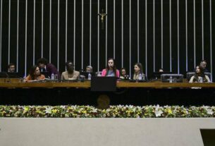 Parlamentares de todo o mundo cobram mais espaço para mulheres na política