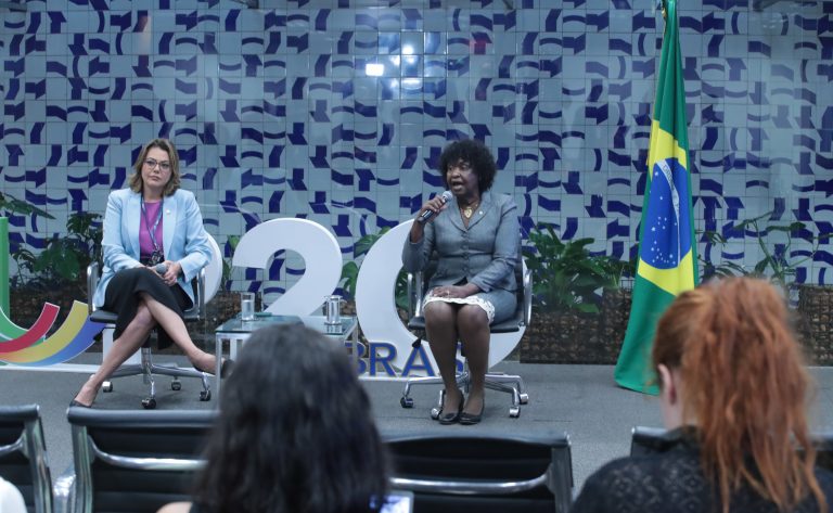 Deputadas brasileiras indicam problemas para aprovar propostas que aumentam representatividade feminina