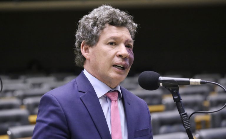 Deputado diz que aumento de transferências para municípios fortalece políticas para a população