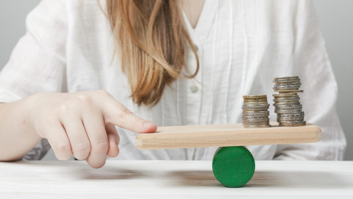 CNM: Salários em Dia, Mas Dívidas Preocupam