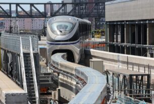 Trem da Linha 17-Ouro chega ao Aeroporto de Congonhas pela primeira vez