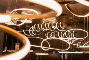 Expolux 2026 separa pavilhão internacional, valoriza indústria nacional e reforça seu maior ativo: o público comprador de iluminação