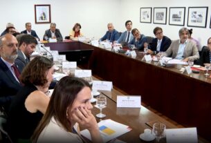 TRAGÉDIA EM MINAS GERAIS | No Planalto, Waldez participa de reunião para intensificar apoio ao estado