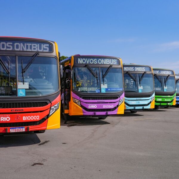 Prefeitura do Rio apresenta 102 novos ônibus e amplia modernização da frota da cidade