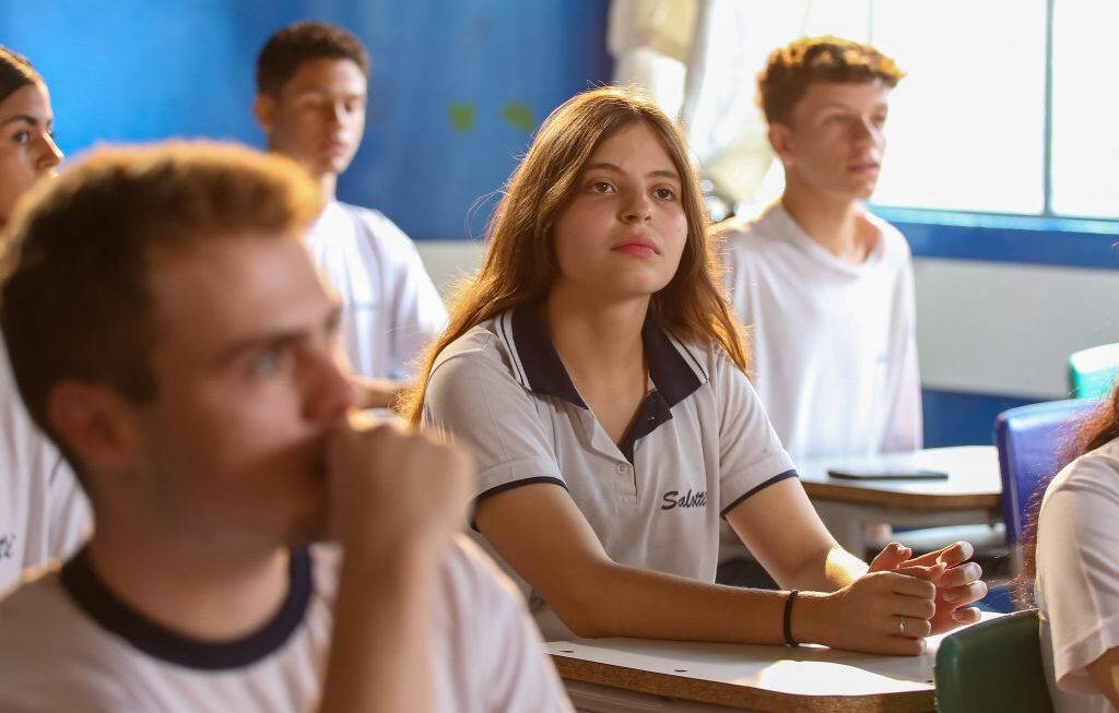 SP anuncia mais R$ 170 milhões para climatização e deve chegar a 1.500 escolas estaduais atendidas