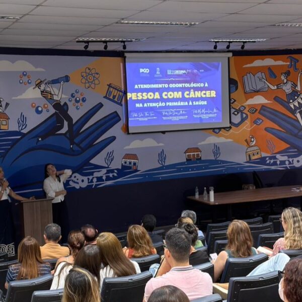 TERESINA PI | FMS capacita cirurgiões-dentistas sobre atendimento odontológico à pessoa com câncer