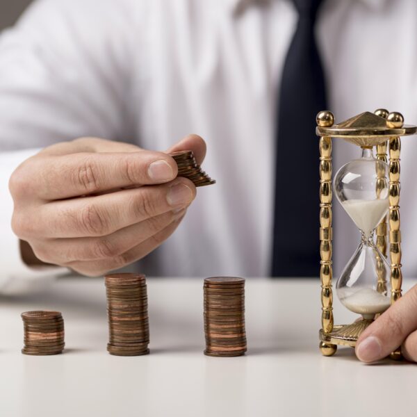 O Relógio da Reforma Tributária: O que a sua Secretaria de Finanças precisa fazer hoje para não perder arrecadação com o novo IBS