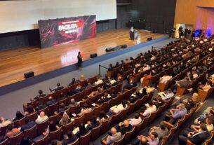 Governo de São Paulo entrega selo a 544 municípios que aderiram a programa Facilita SP