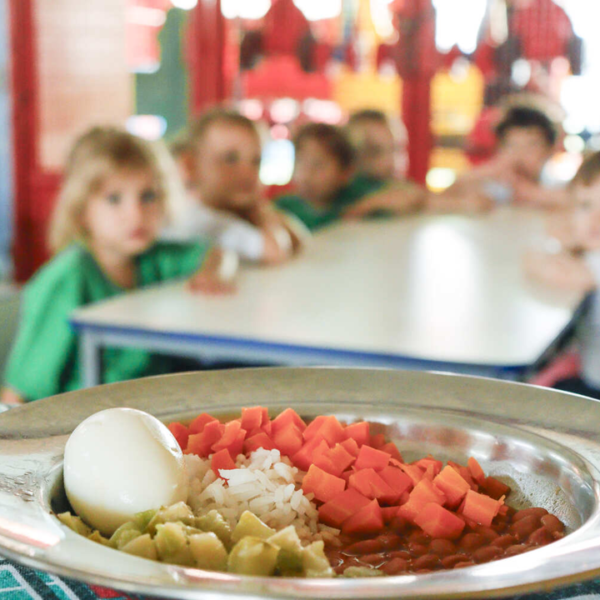 Estudantes da rede municipal de BH ajudam a escolher os pratos da alimentação escolar