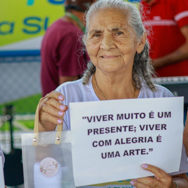 Prefeitura de Rio Branco promove ação de saúde, lazer e acolhimento para cerca de 200 idosos